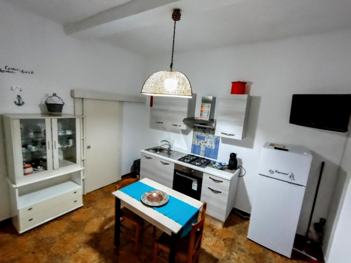 Trullo Don Gabriel Villa Alliste Exterior foto