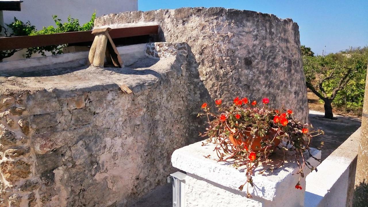 Trullo Don Gabriel Villa Alliste Exterior foto